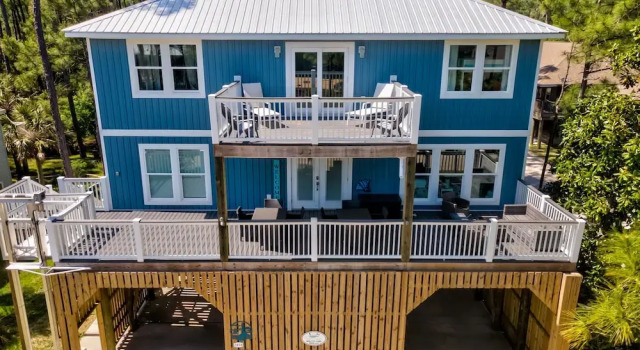 Коттедж Blue Haven - 1414 Oleander 4 Bedroom Home by RedAwning