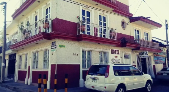 Hotel Monarca, Book Hotel Hoteller i Uruapan med parkering, Parkering