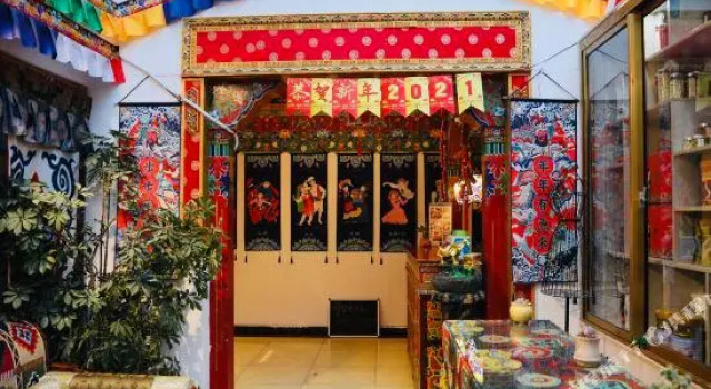 Snow White Elephant Hotel, Prenota Hotel Lhasa Xinjiang