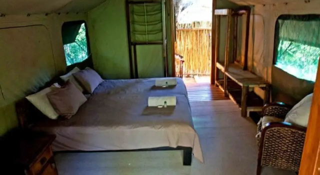 Bundox Safari Lodge, Buchen Sie Hotel Hotels in Phalaborwa mit Pool, Schwimmbad