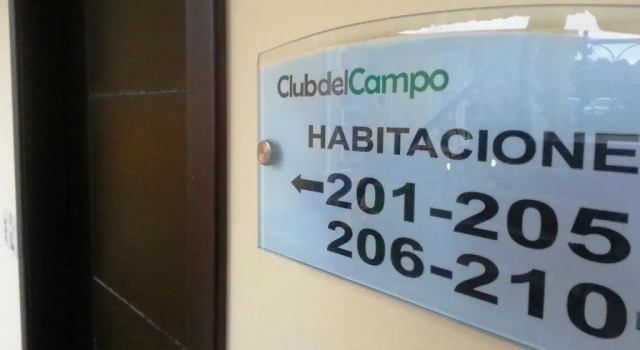 Трёхместный номер Standard с балконом и с красивым видом из окна Club del Campo - Hotel & Centro de Convenciones