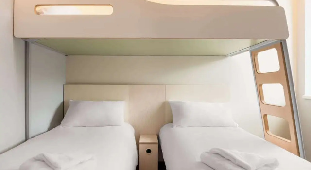 Четырёхместный номер Standard ibis budget Leuven Centrum