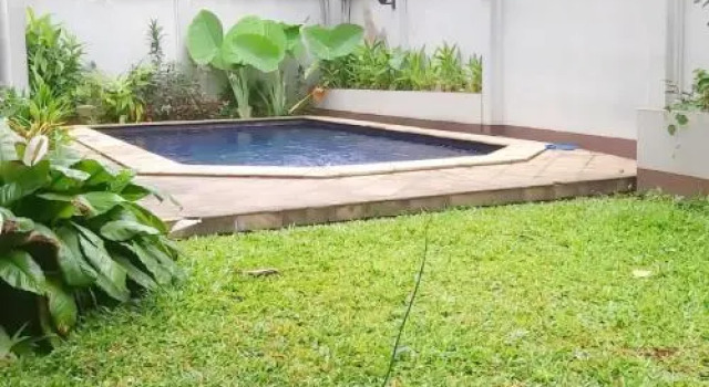 Kemang Utara Creative Villas, Book Villa Jakarta Jakarta Province