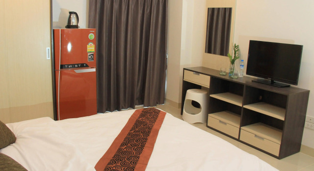 At Ease Hotel Suvarnabhumi, Rezervovat Hotel Hotely v Central Thailand se snídaní, Snídaně