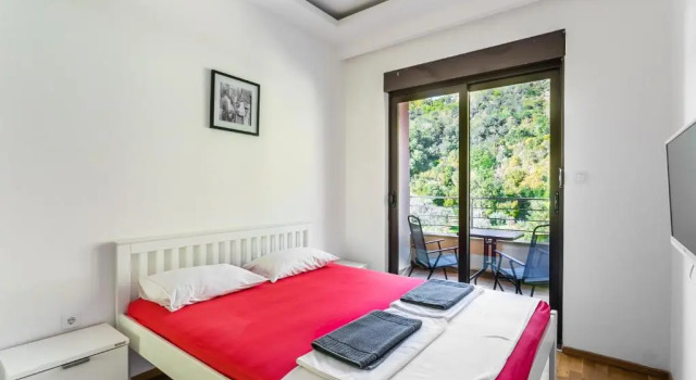 Апартаменты Apartment with bedroom Becici White