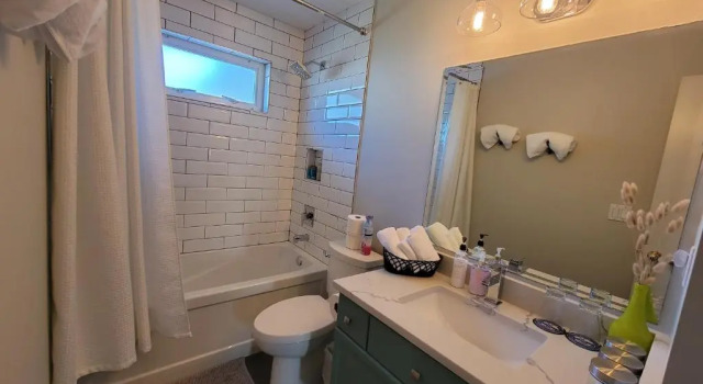 Коттедж JoyVeal’s Homey Place