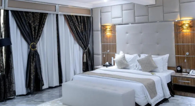 Люкс Executive The Wells Carlton Hotel and Apartments