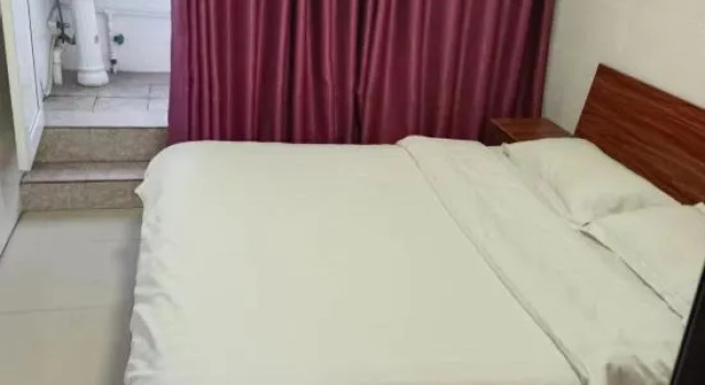 Номер Standard Junxian city gold fast hotel