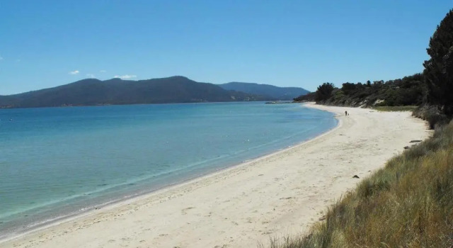Коттедж Discover Bruny Island Holiday Accommodation