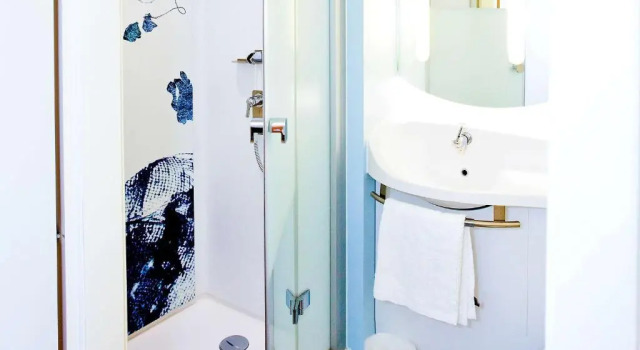 Четырёхместный номер Standard Ibis Budget Sarrebourg Buhl