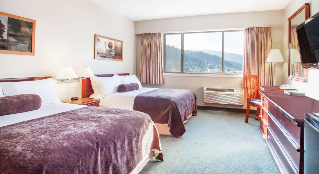 Super 8 by Wyndham Castlegar BC, Prenota Hotel Castlegar Kootenay Rockies