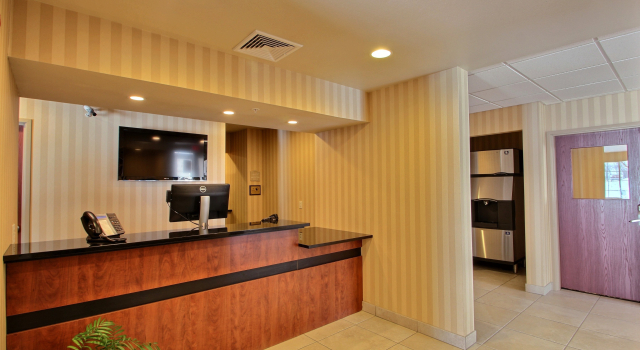 Cobblestone Inn & Suites - Brillion, Réserver Hôtel Hôtels à Wisconsin avec petit-déjeuner, Petit-déjeuner