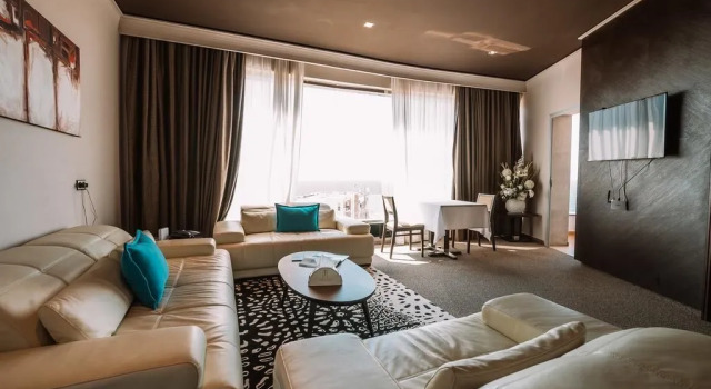 Mira Palace Hotel, Rezerwuj Hotel Hotele w Tanger-Tetouan z parkingiem, Parking