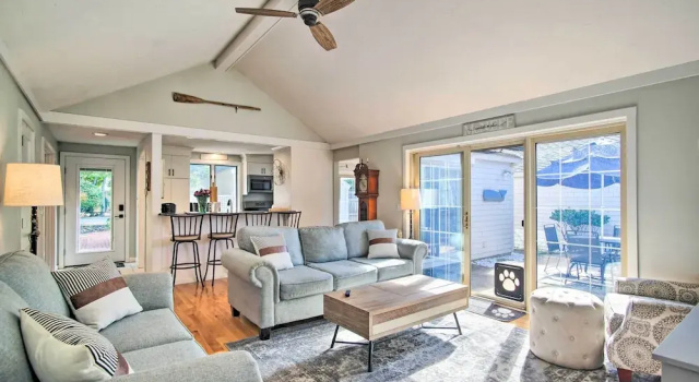 2 Mi to Beach: Retreat w/ Pool & Grill in Mashpee!, Book Hotel Mashpee Cape Cod