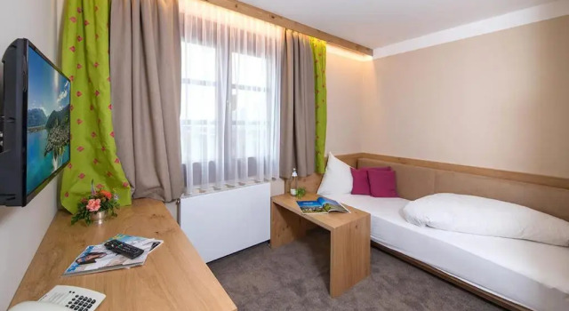 Номер Standard Hotel zum Hirschen Zell am See