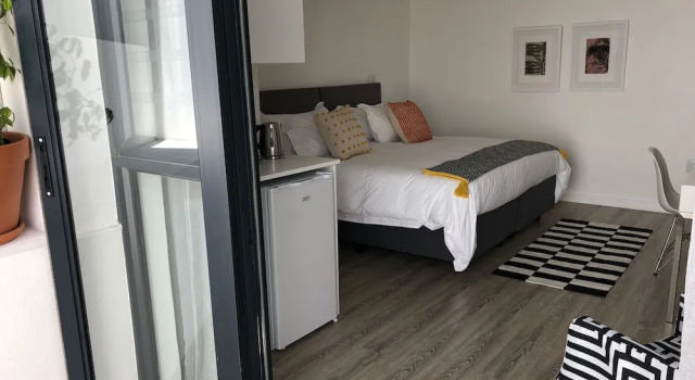 Двухместный люкс Candle Wood Classic Karee Manor Guesthouse