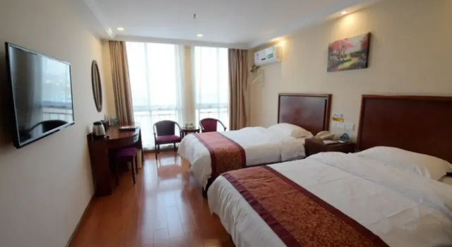 GreenTree Inn Taizhou Xinghua City Wuyue Plaza Express Hotel, Prenota Hotel Taizhou (Jiangsu) Jiangsu