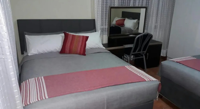 Acacia Guesthouse, Boek Bed and Breakfast Kempton Park Gauteng