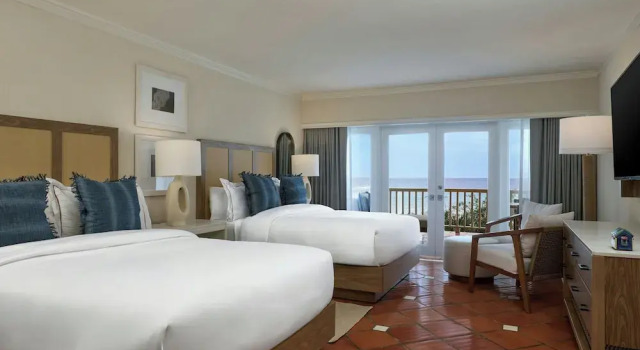 Четырёхместный полулюкс oceanfront The House, An Autograph Collection All-Inclusive Resort