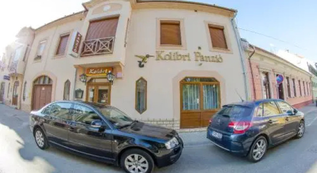 Kolibri Panzi, Rezervovat Hotel Baja 