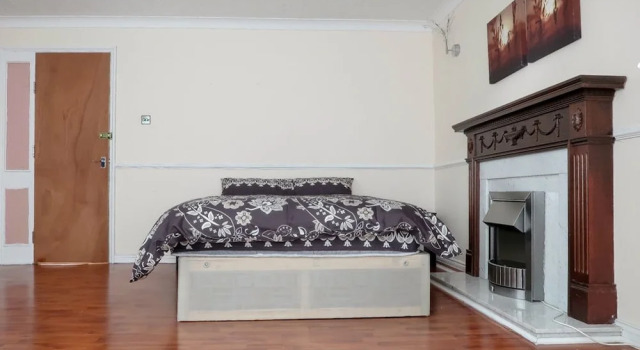 Concord Drive - Deluxe Guest Room