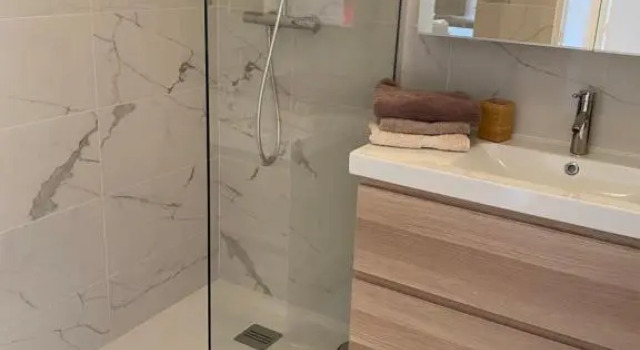 Superbe 2P vue mer, ensoleillé, piscine, Rezervovat Apartmán Hotely v Monako s bazénem, Bazén