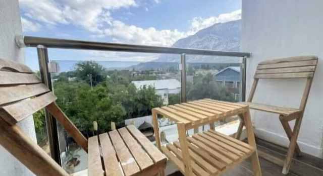 Трёхместный номер Standard с балконом GÜLER BUTİK HOTEL