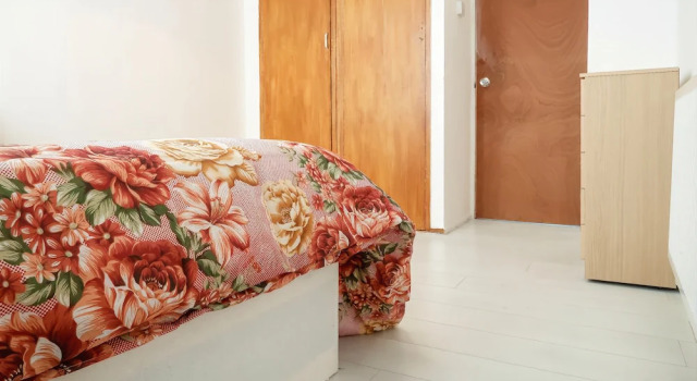 Barnes House - Deluxe Guest Room