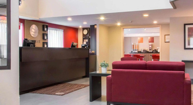 Comfort Inn Winnipeg Airport, Varaa Hotelli Winnipeg Manitoba