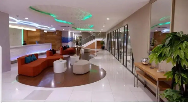 4 Bed Condo Sleeping by The Sea, Book Apartment Jakarta Jakarta Province