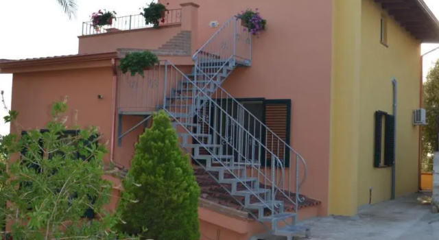 Terrazza sul golfo degli angeli, Забронировать Отель Отели Куарту-Сант-Элена с бассейном, Бассейн