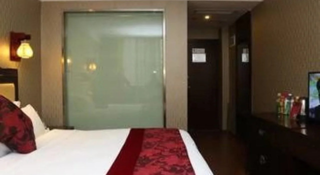 Zhuoshang Silk Hotel, Prenota Hotel Langzhong Sichuan