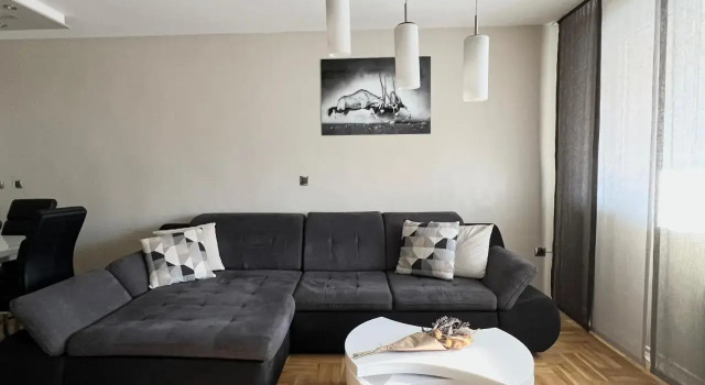 Flower home 6, Varaa Hotelli Sofia Vitosha, lähellä NFC Universiada