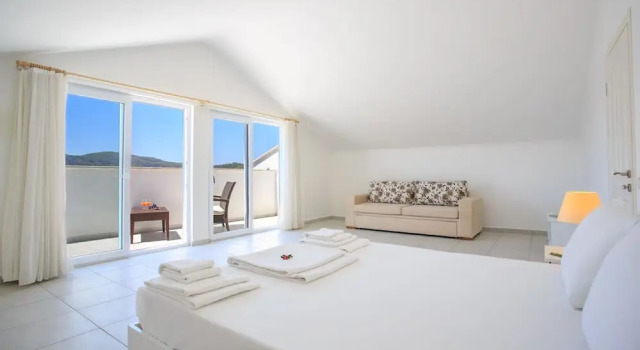 Diamond Villa 04
