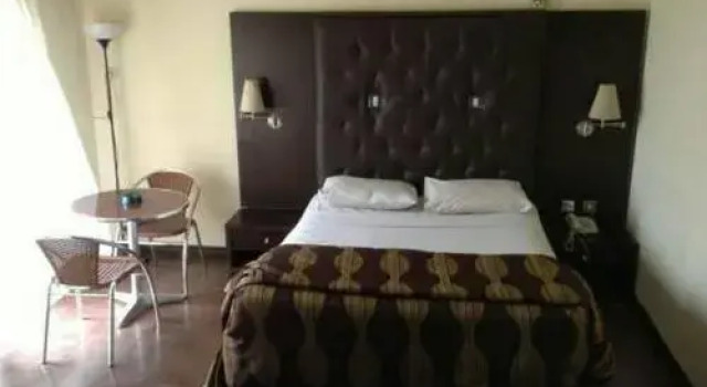 Nelrose Hotel - Class King, Rezerwuj Hotel Asaba Nigeria