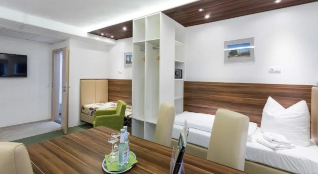 Четырёхместный номер Standard Hotel Alea City