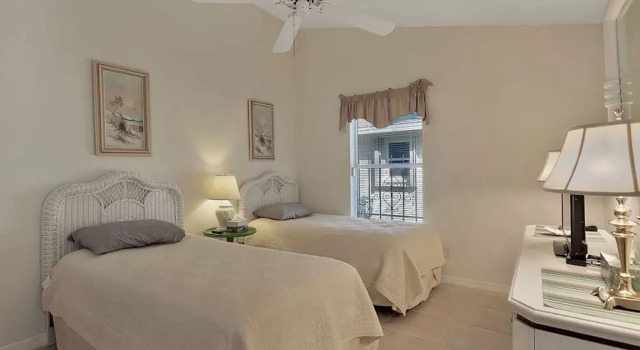 Sunbury Court Home
