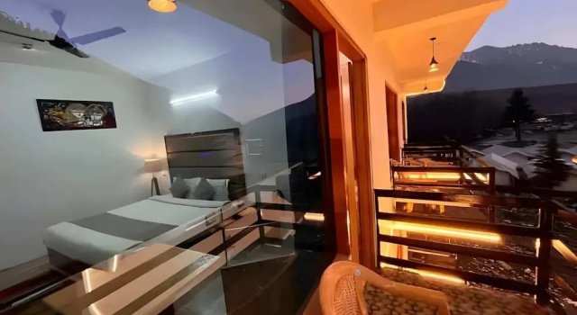 Семейный номер Standard Hotel beas river retreat