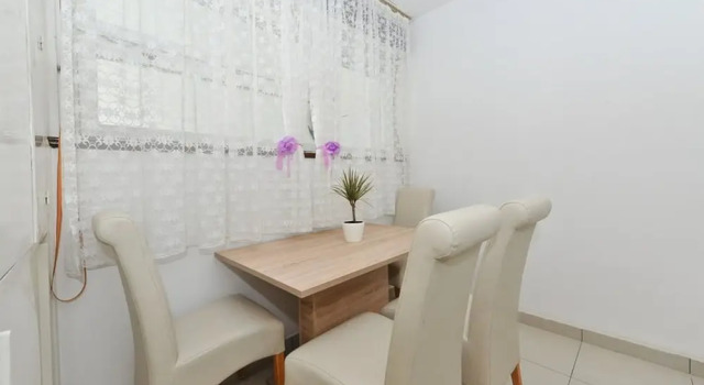 Feel Center Apartments.