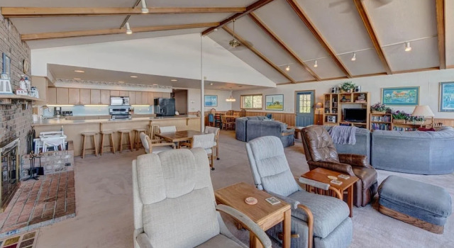 A Gathering Place 5 Bedroom Home, Rezerwuj Dom wakacyjny Newport 