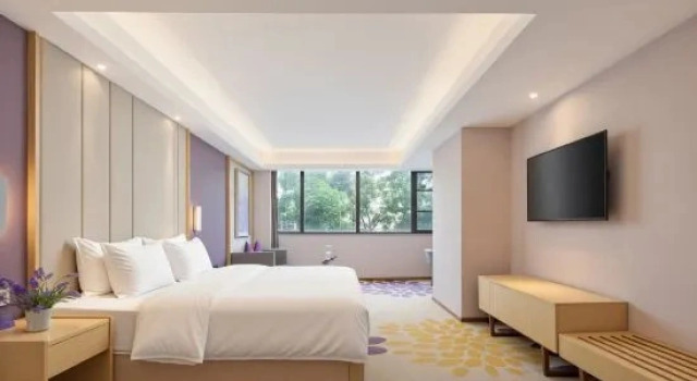 Двухместный люкс Deluxe Lavande Hotel (Wuhan Jiqing Street)