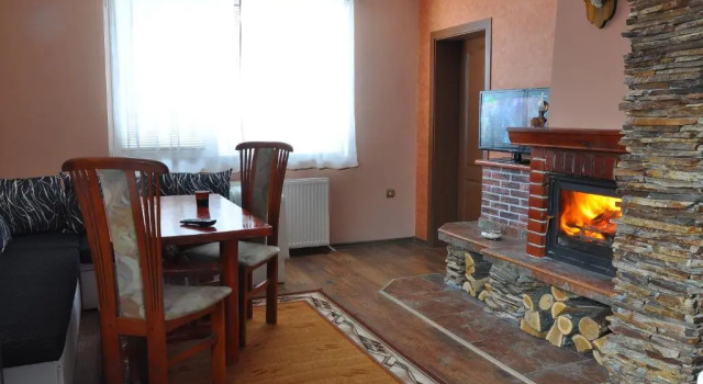 Апартаменты c 1 комнатой с балконом и с красивым видом из окна Guest House Eli