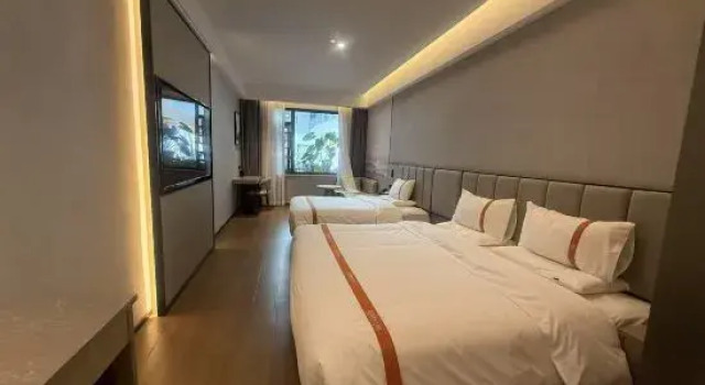 Люкс GreenTree Eastern Hotel (Xi'an Ming City Wall Hepingmen Subway Station)