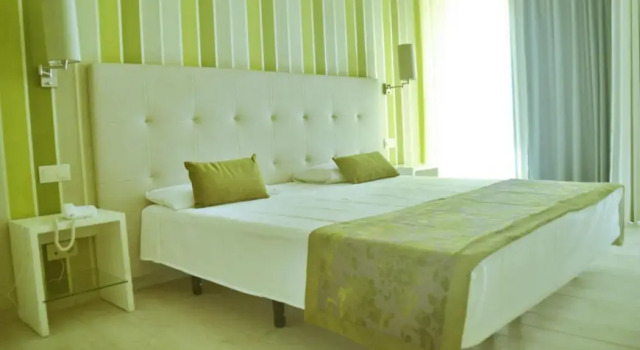Ouril Hotel Julia, Забронировать Отель Санта-Мария Сал, рядом с Nazarene Church