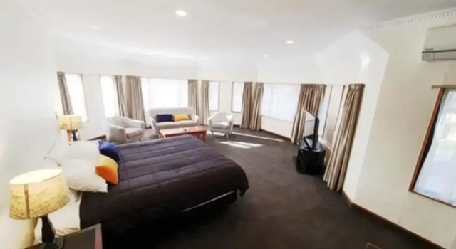 Двухместная семейная студия Fitzherbert Castle Motel
