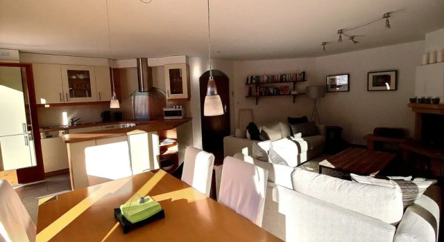 Ripaille - Nice Apartment of 110m2 Located 400 Meters From the Cableway, Prenota Appartamento Champéry 