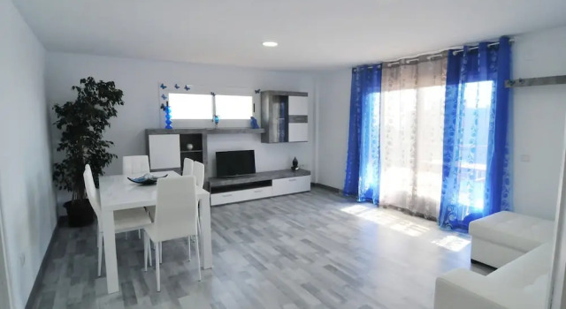HomeHolidaysRentals Apartamento Solmar - Costa Barcelona, Reserva ahora Apartamento Santa Susanna Costa del Maresme