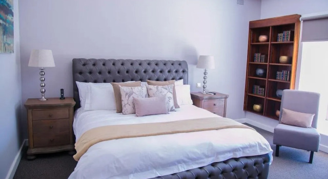 Jacaranda, Rezervovat Hotel Business hotely v Harare, 4* 5*