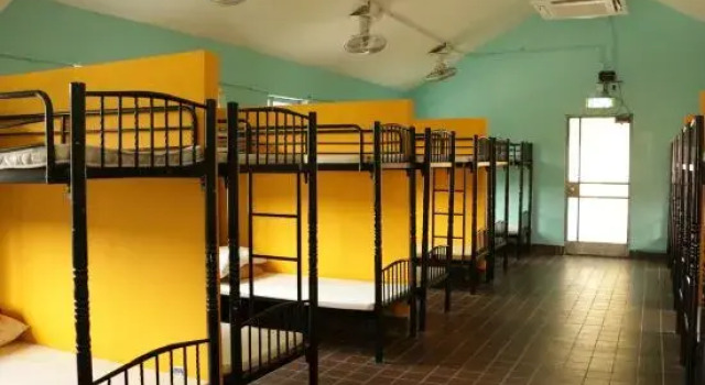Кровать в общем номере (мужской номер) YHA Pak Sha O Youth Hostel (Sai Kung)