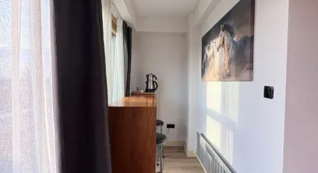 Taksim Square-1BR Rooftop Deluxe Suite 07, Boek Hotel Istanbul Regio Marmara